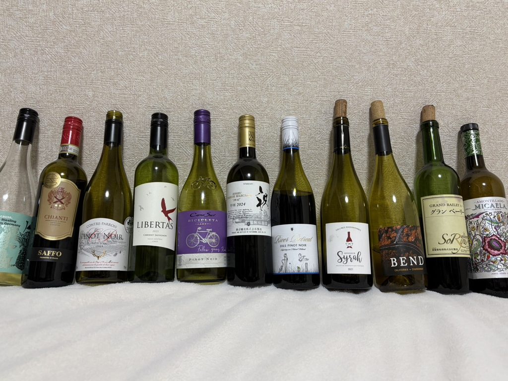 二次試験対策で実際に飲み比べたワイン。品種や産地ごとの違いを確認するために用意しました。